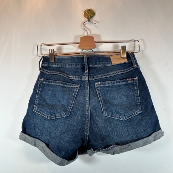 Abercrombie Kids - High Rise Mini Mom Jean Short - Picture 2 of 3